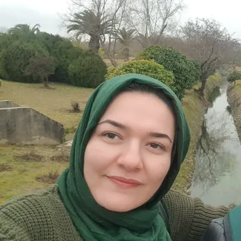 زهرا خوش نظر