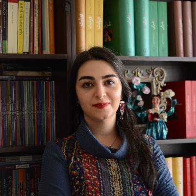 ماهرخ همتی 