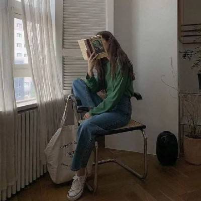 عشق اول: کتاب⁦;⁠)⁩