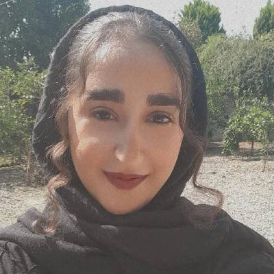 روژان لطفی 